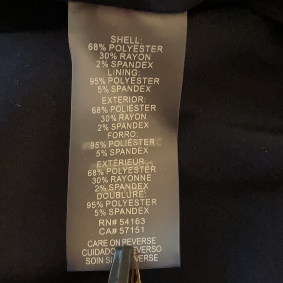 Tommy Hilfiger Navy w/ White Skirt, Size 6 - Picture 5 of 5